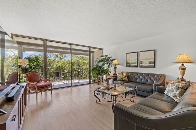 5300 Highway A1a None 302, Vero Beach, FL 32963