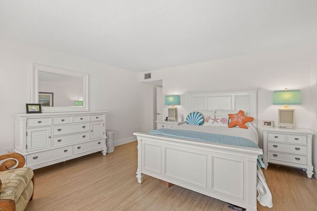 5300 Highway A1a None 302, Vero Beach, FL 32963