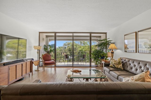 5300 Highway A1a None 302, Vero Beach, FL 32963