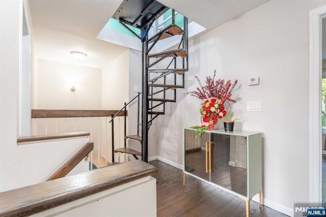 20 Mevan Avenue, Englewood, NJ 07631