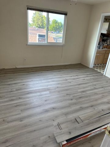 6346 25th St, Sacramento, CA 95822