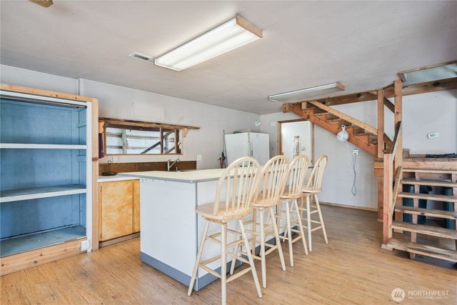 302 Studebaker Road, Castle Rock, WA 98611