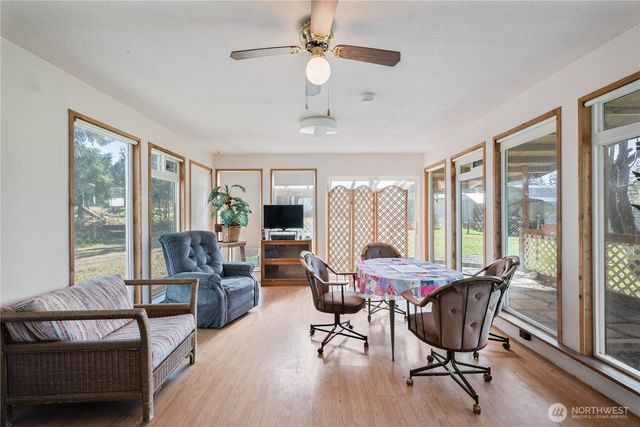 302 Studebaker Road, Castle Rock, WA 98611