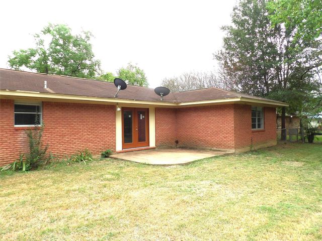 119 Charles Street, Crockett, TX 75835