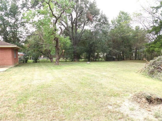 119 Charles Street, Crockett, TX 75835