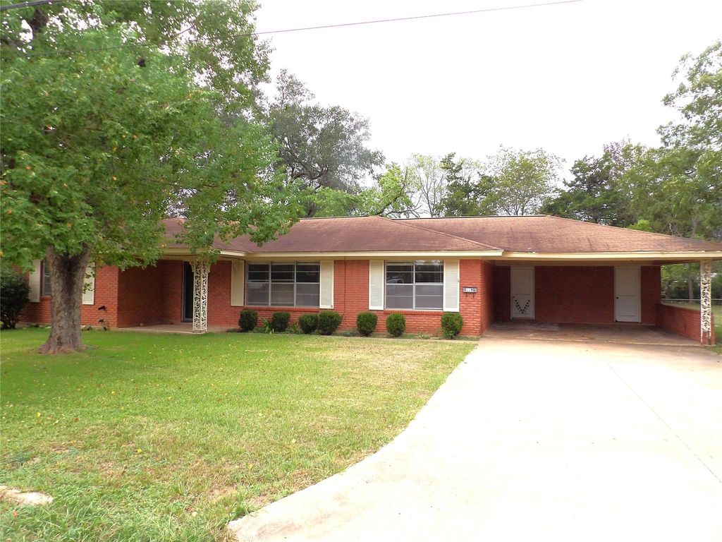 119 Charles Street, Crockett, TX 75835