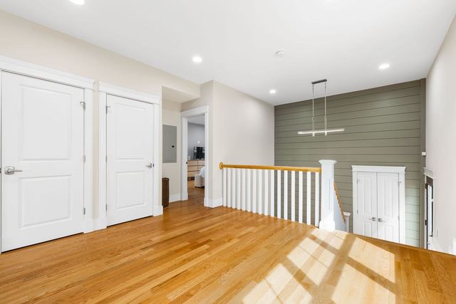 7 Whitman St 1, Somerville, MA 02144