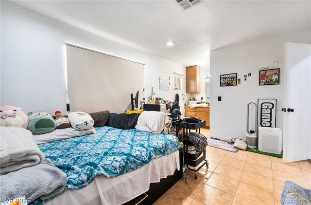5034 Rappahanock Street, Las Vegas, NV 89122