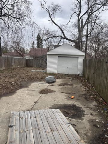 16246 Coyle Street, Detroit, MI 48235