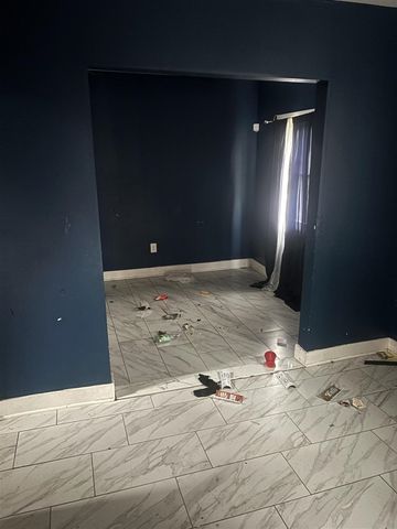 16246 Coyle Street, Detroit, MI 48235