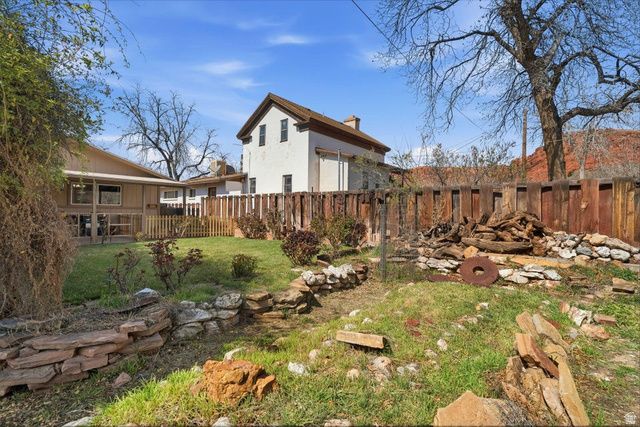 356 N 300 W, St. George, UT 84770