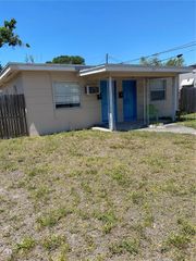 3722 28TH STREET N A, St Petersburg, FL 33713