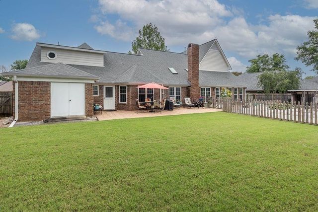 6424 HAWKS CALL LN, Bartlett, TN 38135