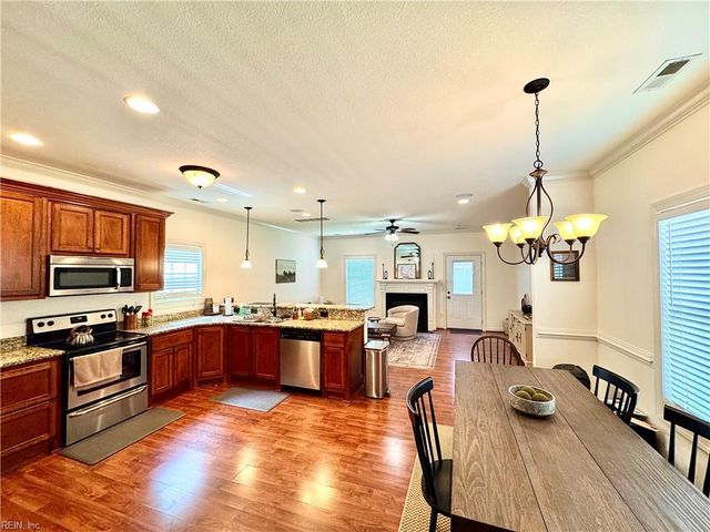 213 Thalia RD, Virginia Beach, VA 23452