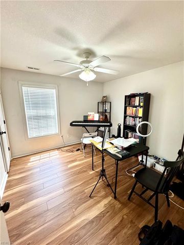 213 Thalia RD, Virginia Beach, VA 23452