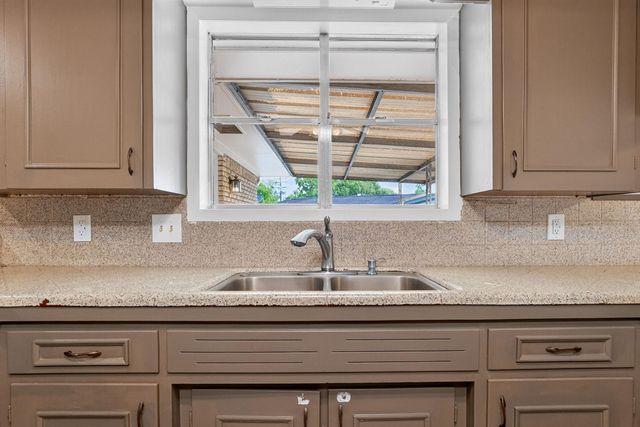 3501 Cavitt Avenue, Bryan, TX 77801