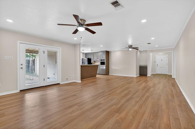 3501 Cavitt Avenue, Bryan, TX 77801
