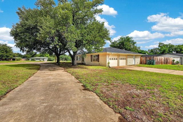 3501 Cavitt Avenue, Bryan, TX 77801