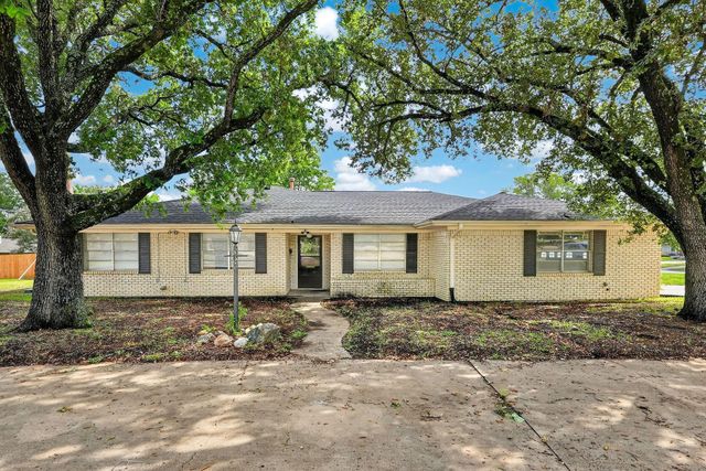 3501 Cavitt Avenue, Bryan, TX 77801