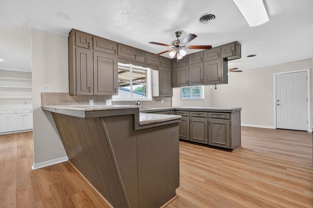 3501 Cavitt Avenue, Bryan, TX 77801