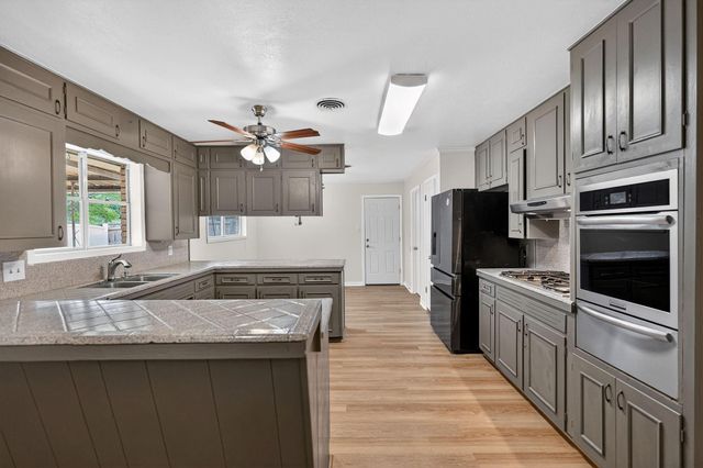3501 Cavitt Avenue, Bryan, TX 77801