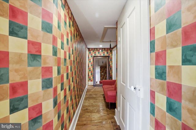 2487 MOUNTAIN RD, Stroudsburg, PA 18360