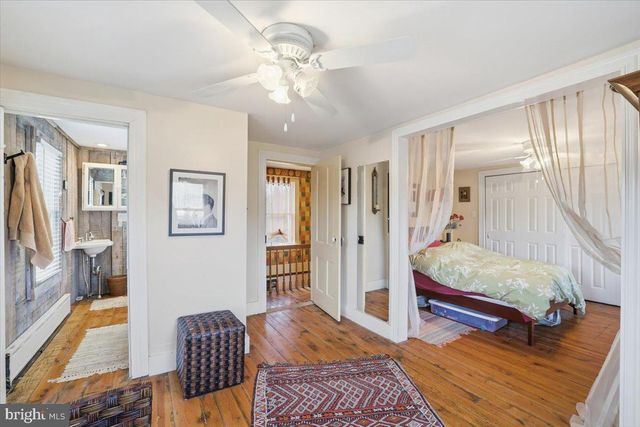 2487 MOUNTAIN RD, Stroudsburg, PA 18360