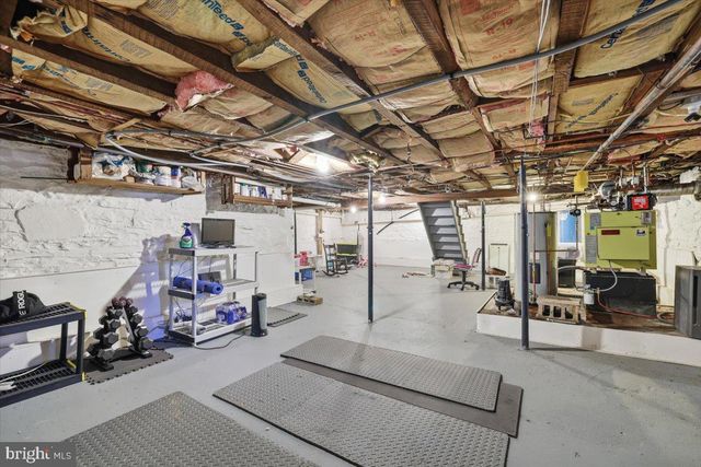 2487 MOUNTAIN RD, Stroudsburg, PA 18360