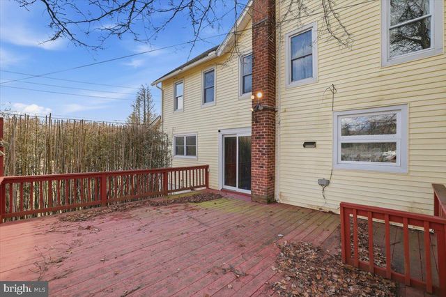 2487 MOUNTAIN RD, Stroudsburg, PA 18360