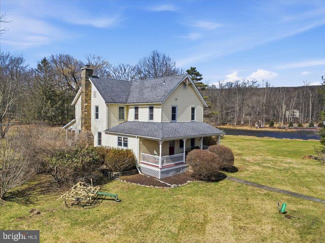 2487 MOUNTAIN RD, Stroudsburg, PA 18360