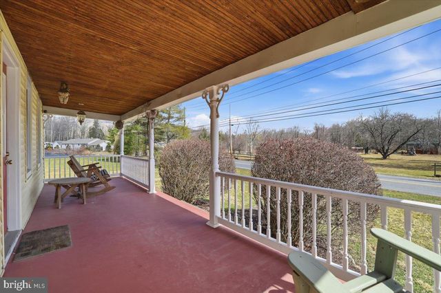 2487 MOUNTAIN RD, Stroudsburg, PA 18360