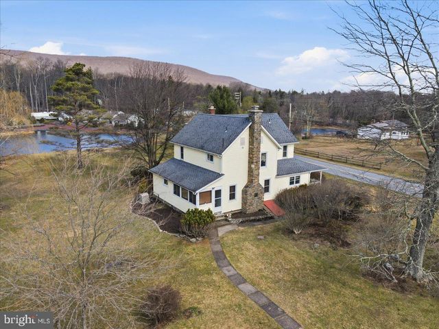 2487 MOUNTAIN RD, Stroudsburg, PA 18360