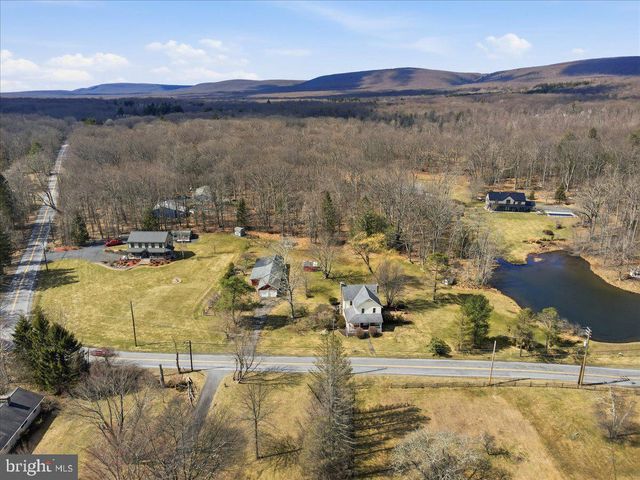 2487 MOUNTAIN RD, Stroudsburg, PA 18360