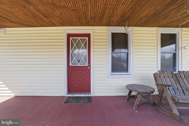 2487 MOUNTAIN RD, Stroudsburg, PA 18360