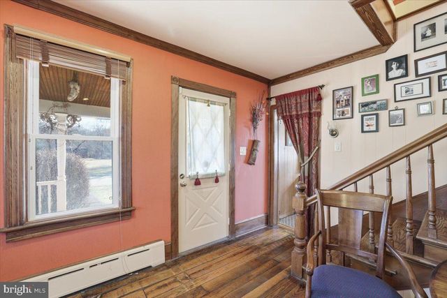 2487 MOUNTAIN RD, Stroudsburg, PA 18360