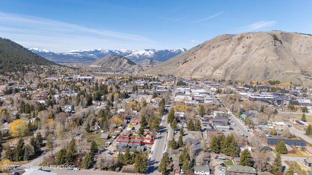340 E PEARL Avenue, Jackson, WY 83001