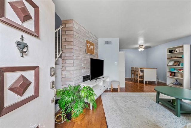 14435 Plummer 23, Panorama City, CA 91402