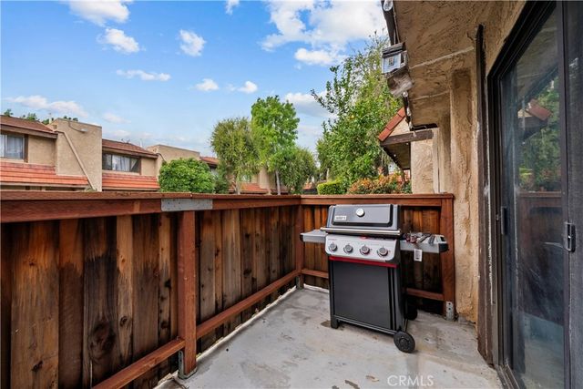 14435 Plummer 23, Panorama City, CA 91402