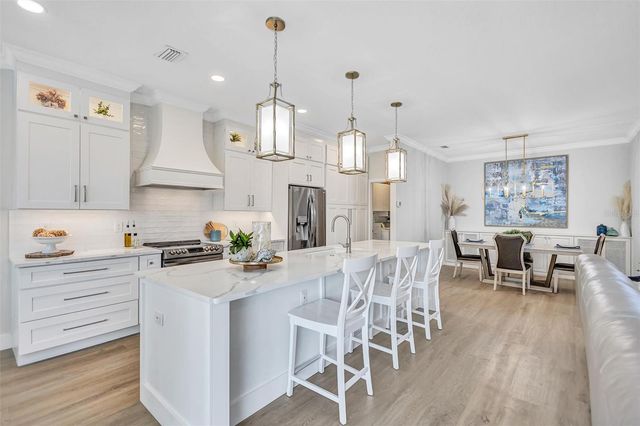 4039 WESTBOURNE CIRCLE, Sarasota, FL 34238