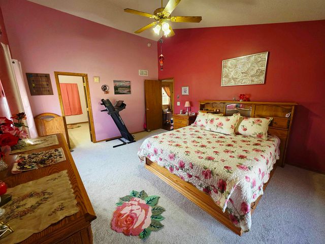 1439 N Tomahawk Rd, Peck, KS 67120