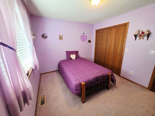 1439 N Tomahawk Rd, Peck, KS 67120