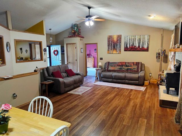 1439 N Tomahawk Rd, Peck, KS 67120