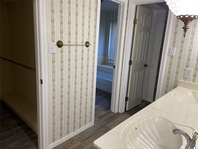 114 Stone Canyon Drive, Highland Village, TX 75077