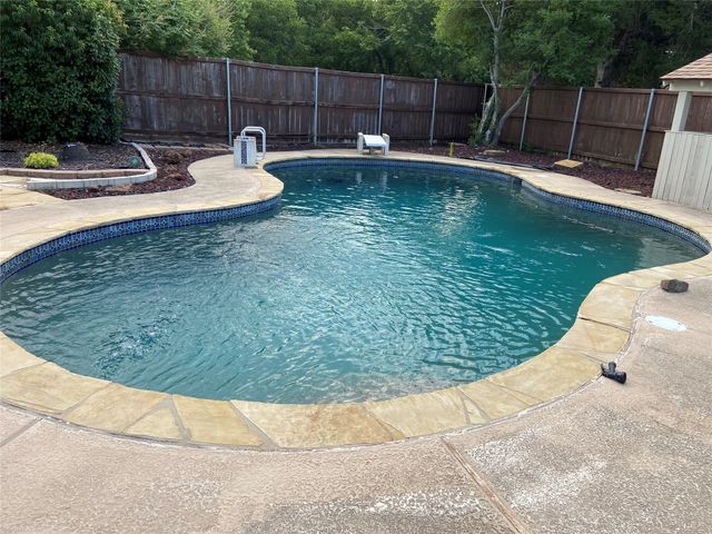 114 Stone Canyon Drive, Highland Village, TX 75077