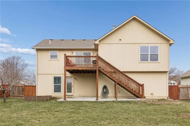 543 E Cheyenne Street, Gardner, KS 66030