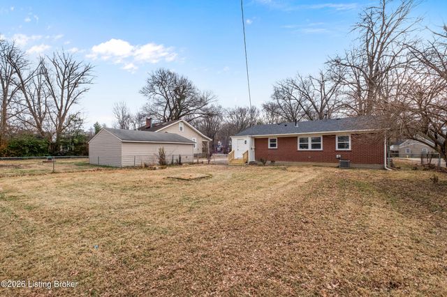 2721 Klondike Ln, Louisville, KY 40218