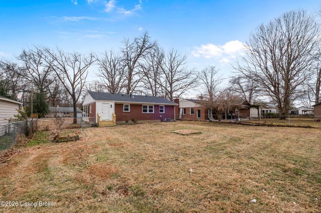 2721 Klondike Ln, Louisville, KY 40218