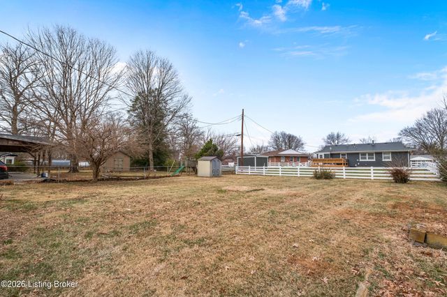 2721 Klondike Ln, Louisville, KY 40218