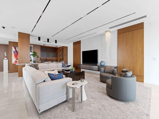 920 Intracoastal Drive PH1, Fort Lauderdale, FL 33304