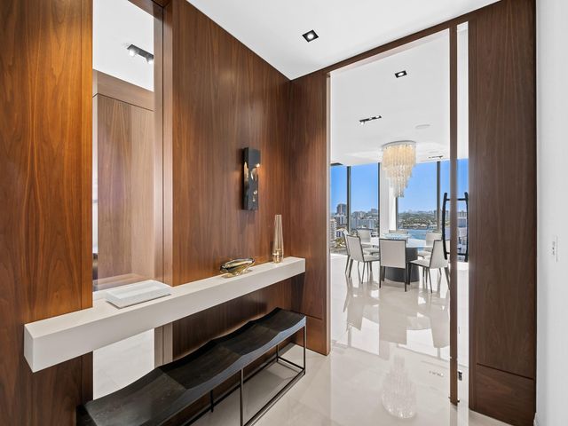 920 Intracoastal Drive PH1, Fort Lauderdale, FL 33304